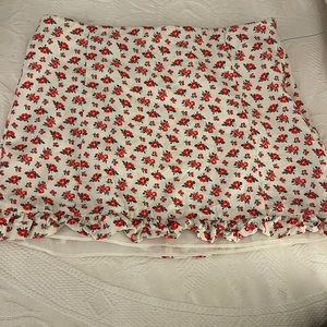 Zara ditsy floral print mini skirt. Medium NWOT